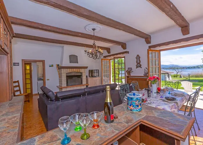 Martine Au Bord Du - Happy וילה Cadrezzate