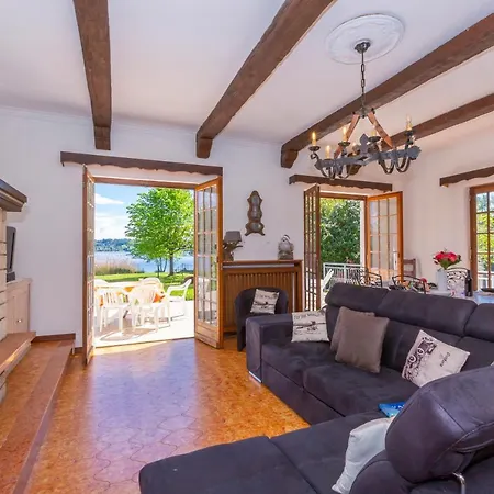 Villa Villa Martine Au Bord Du Lac With Garden - Happy Rentals Cadrezzate
