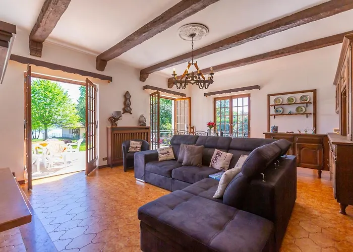 Villa Martine Au Bord Du - Happy Cadrezzate