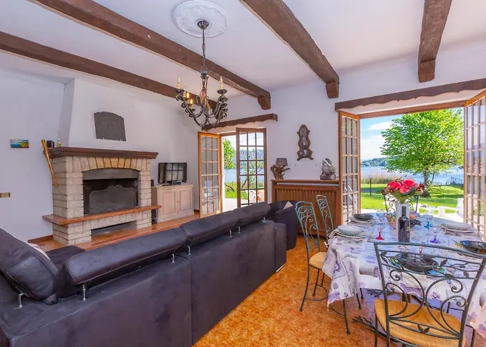 Martine Au Bord Du - Happy Villa