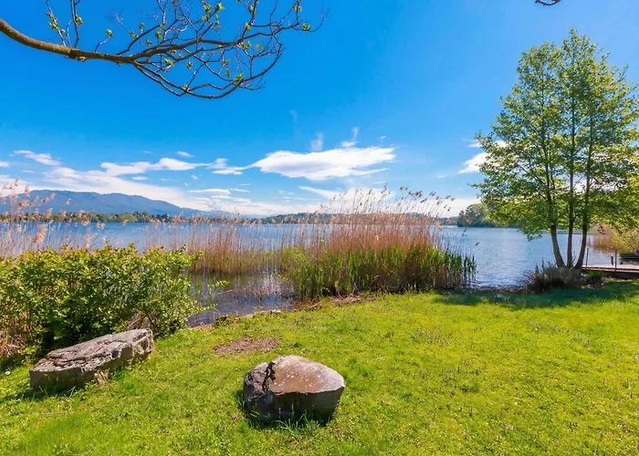 Martine Au Bord Du - Happy Villa Cadrezzate